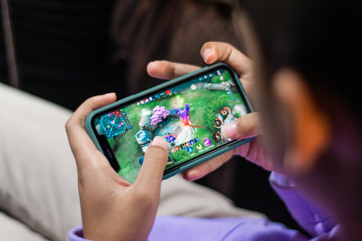 Hands-on gameplay of top adventure games tablet showing immersive exploration on a premium Android device