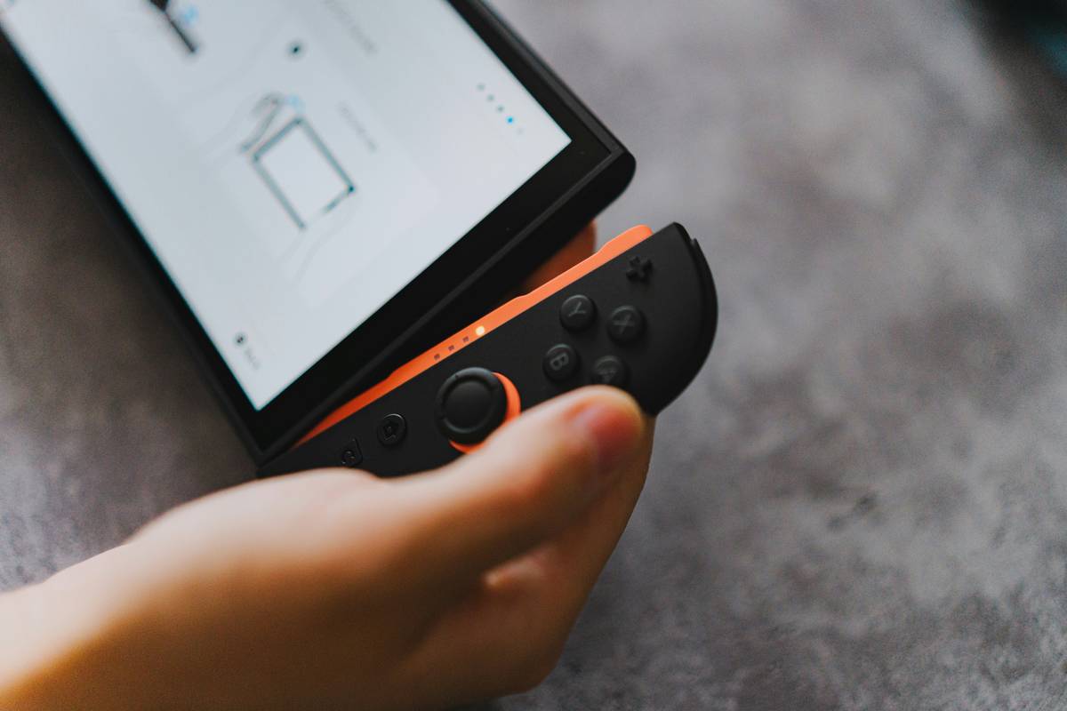 Best tablet game launchers comparison showing touch latency benchmarks