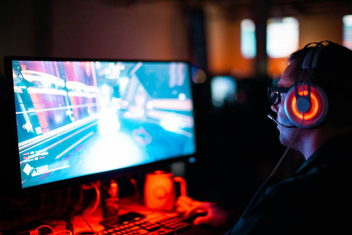 Why 120Hz Tablet Displays Are a Game-Changer for Serious Gamers